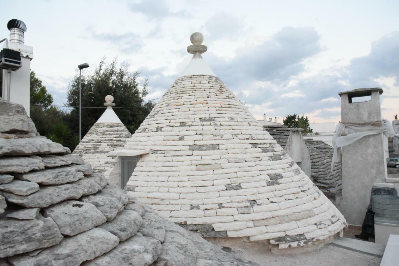 Апартаменти Trulli Occhi Di Pietra Альберобелло Екстер'єр фото