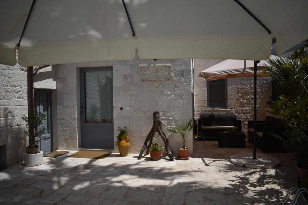 Апартаменти Trulli Occhi Di Pietra Альберобелло Екстер'єр фото